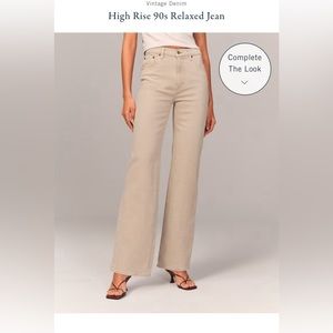 Abercrombie & Fitch 90’s relaxed high rise jeans in Oat.
